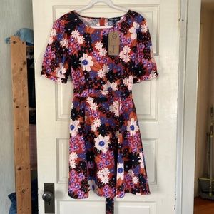 NWT Princess Highway floral puff sleeve dress